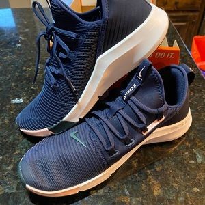 Women’s Nike air zoom elevate